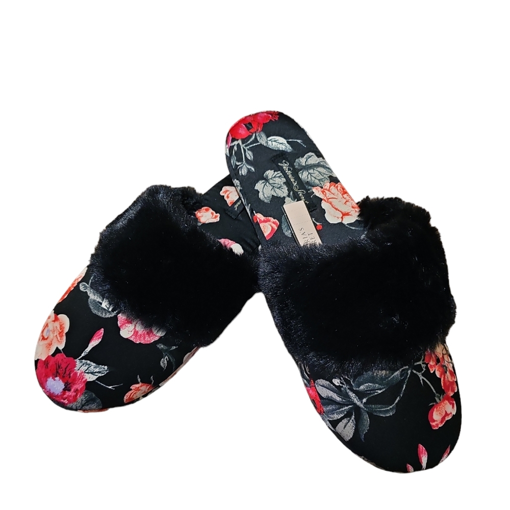 Victoria’s Secret Women’s Floral  Slippers Sz M NWT